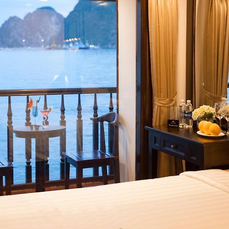 Alisa Premier Cruise Hotel Hạ Long-öböl Kültér fotó