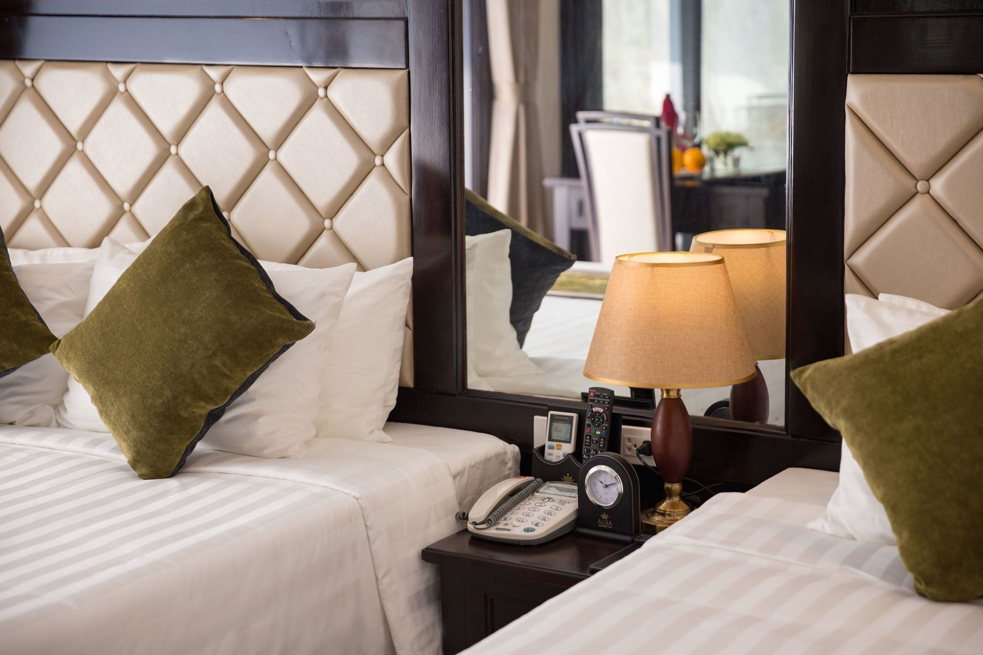 Alisa Premier Cruise Hotel Hạ Long-öböl Kültér fotó